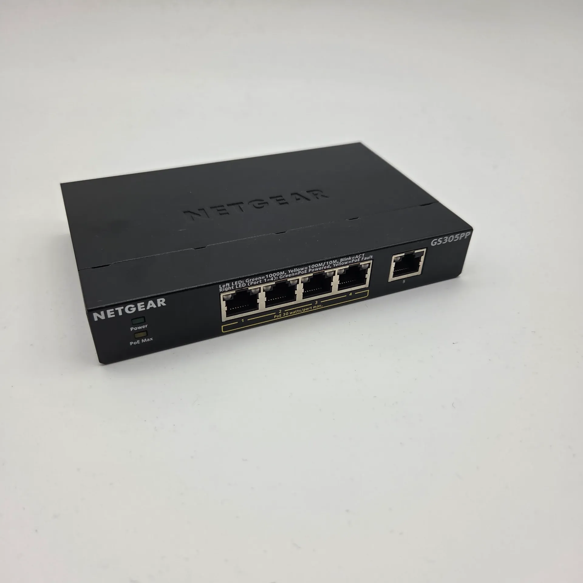 NETGEAR GS305PP-300EUS 300 Series Switch réseau