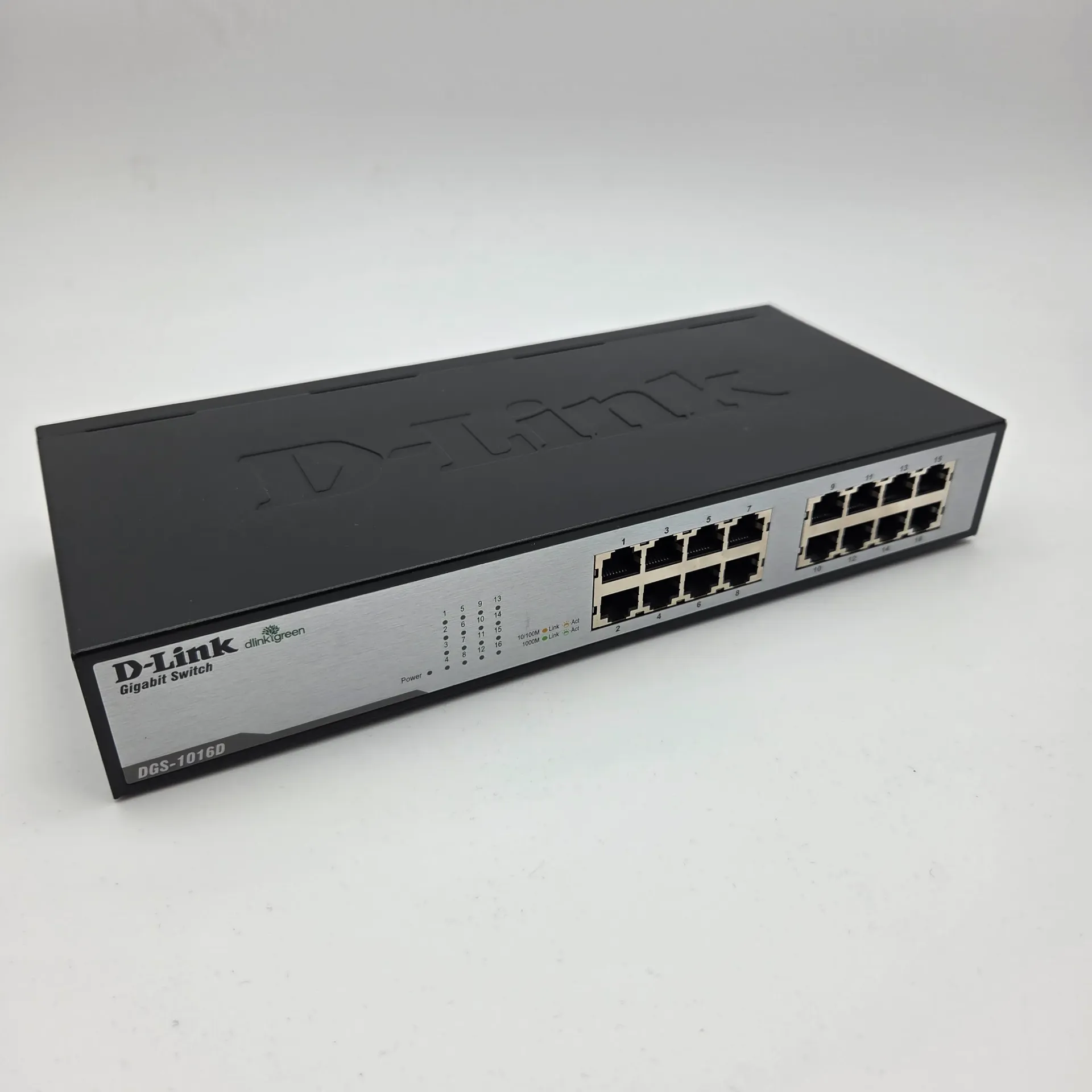 D‑Link DGS‑1016D – Switch 16 ports Gigabit